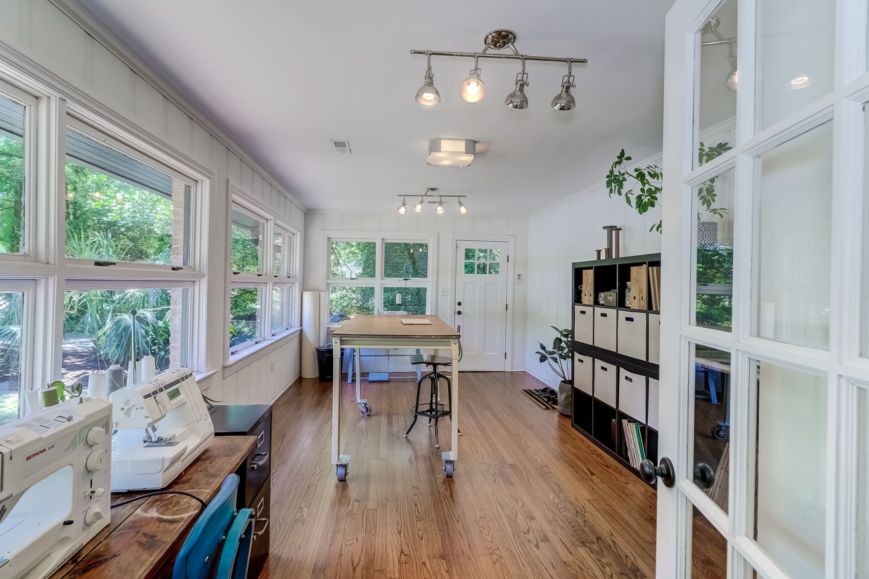 5017 N Rhett SR